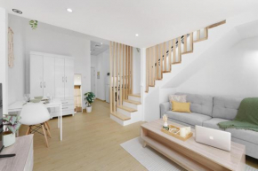 Elevated living in our unique loft apartment - JVC